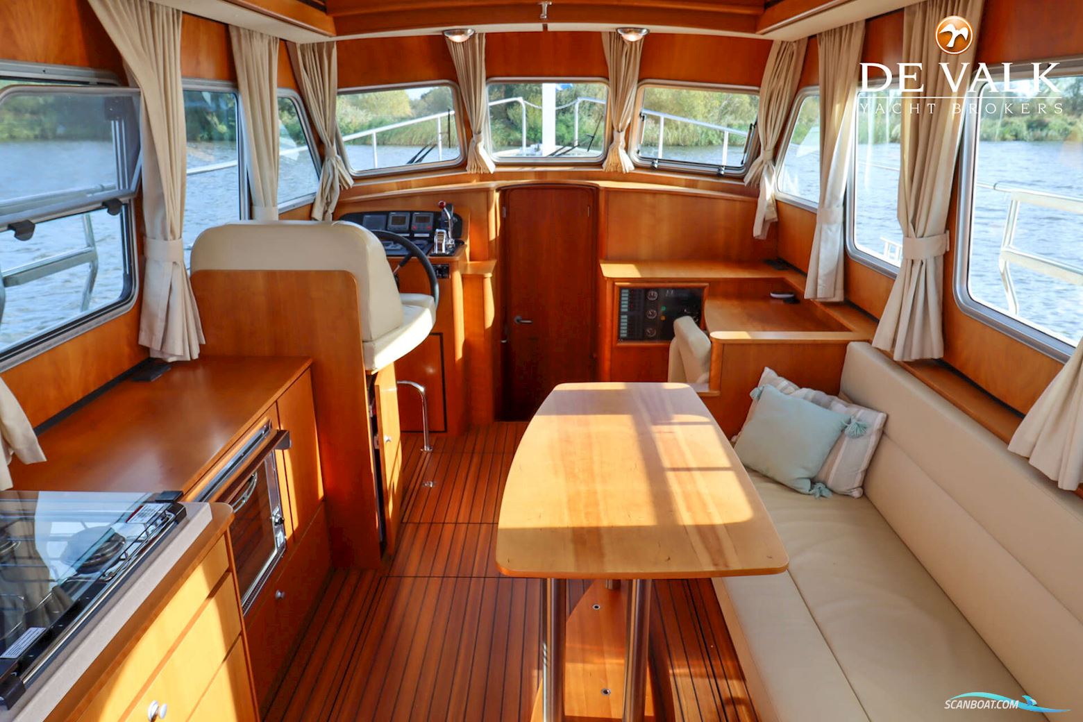 Linssen Grand Sturdy 33.9 Sedan