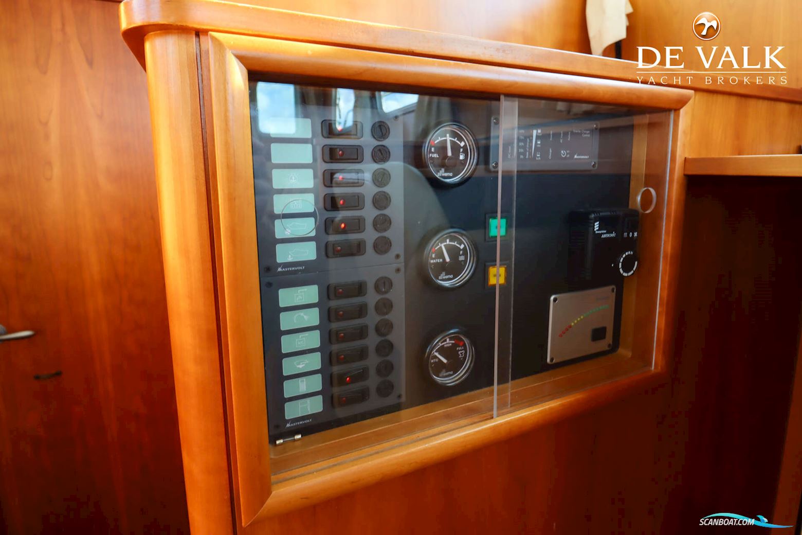 Linssen Grand Sturdy 33.9 Sedan