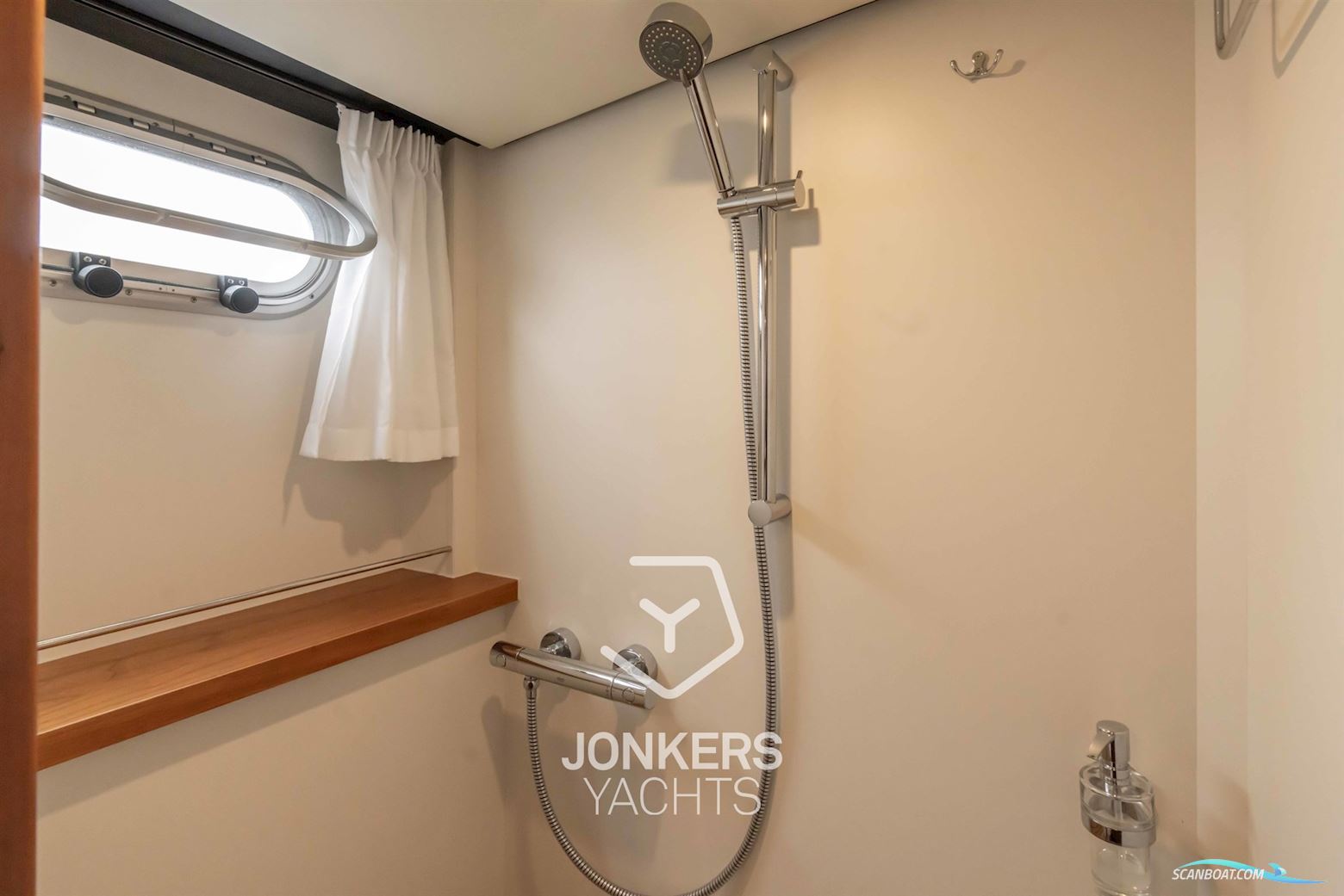 Linssen Grand Sturdy 40.0 AC