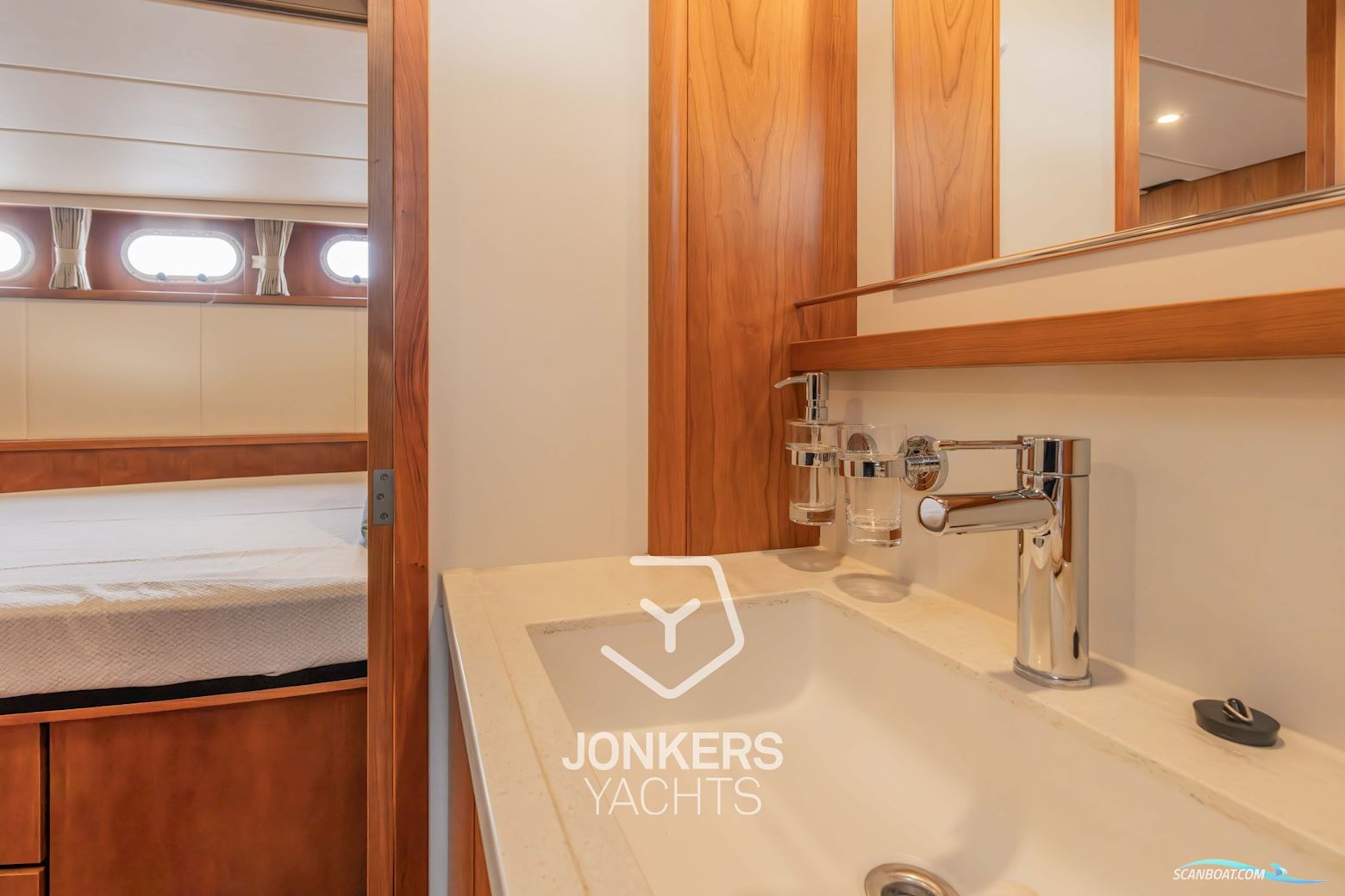 Linssen Grand Sturdy 40.0 AC