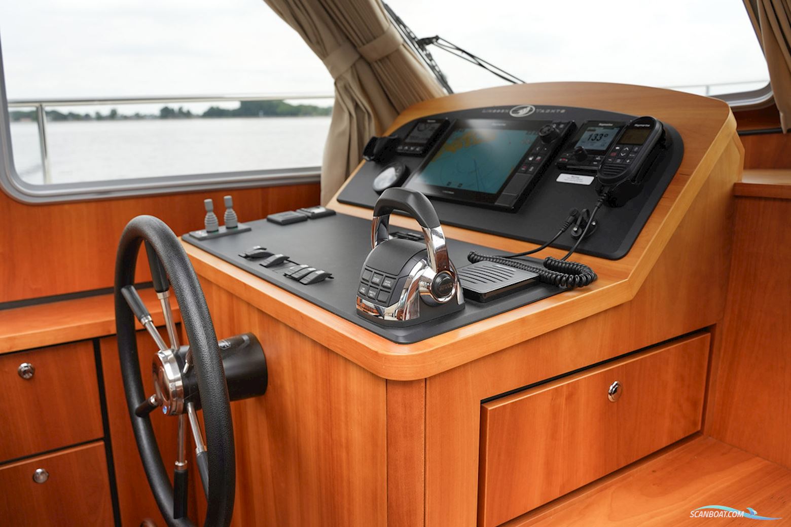 Linssen Grand Sturdy 40.0 sedan