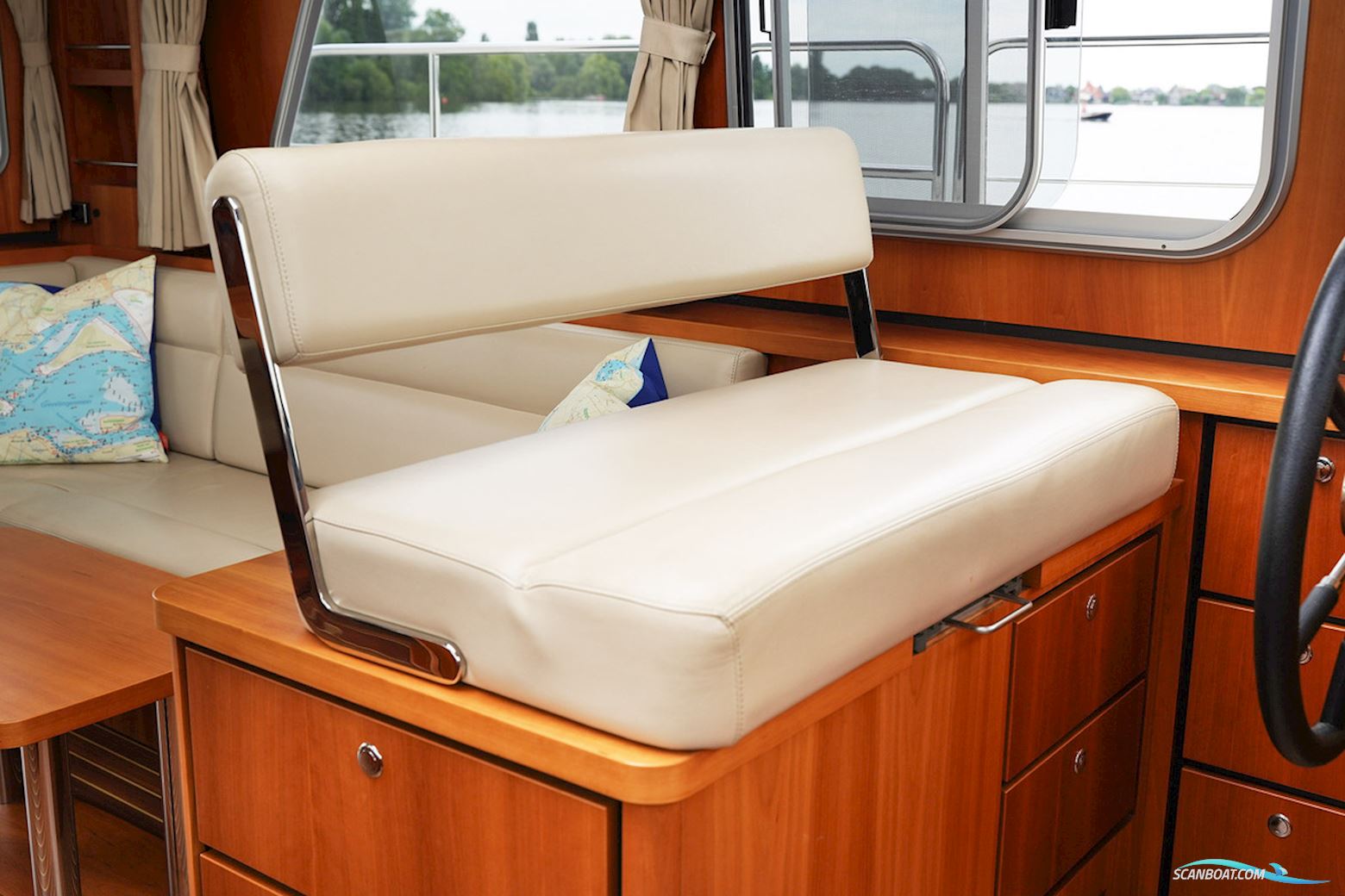 Linssen Grand Sturdy 40.0 sedan