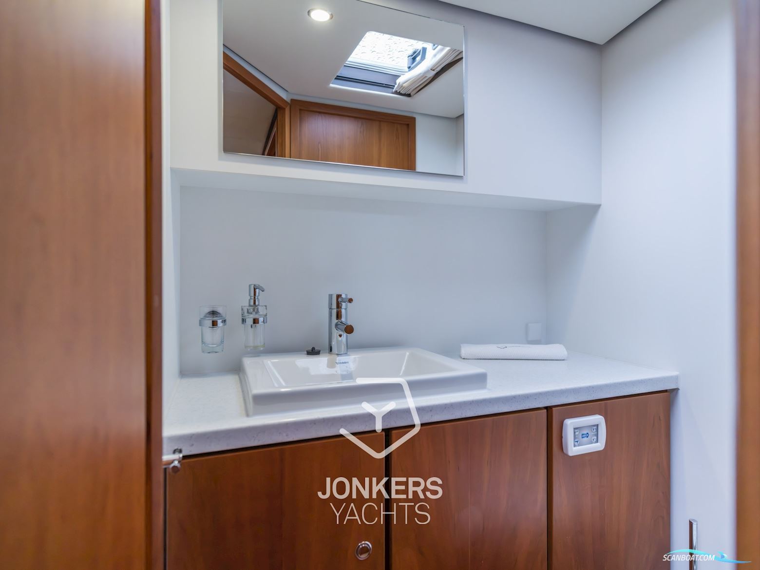 Linssen Grand Sturdy 40.9 AC Twin "Brilliant Edition"