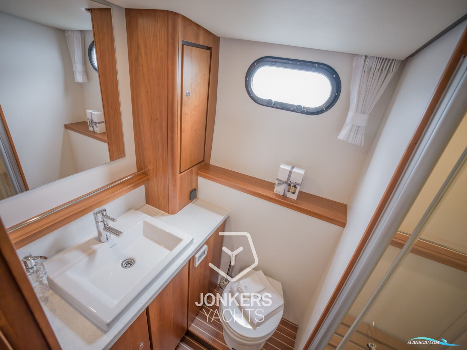 Linssen Grand Sturdy 40.9 AC Twin "Brilliant Edition"