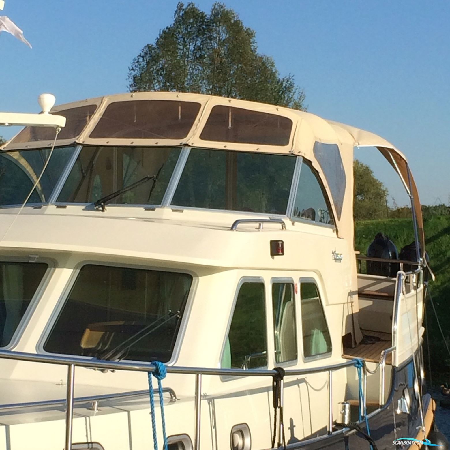 Linssen Grand Sturdy 410 AC Twin