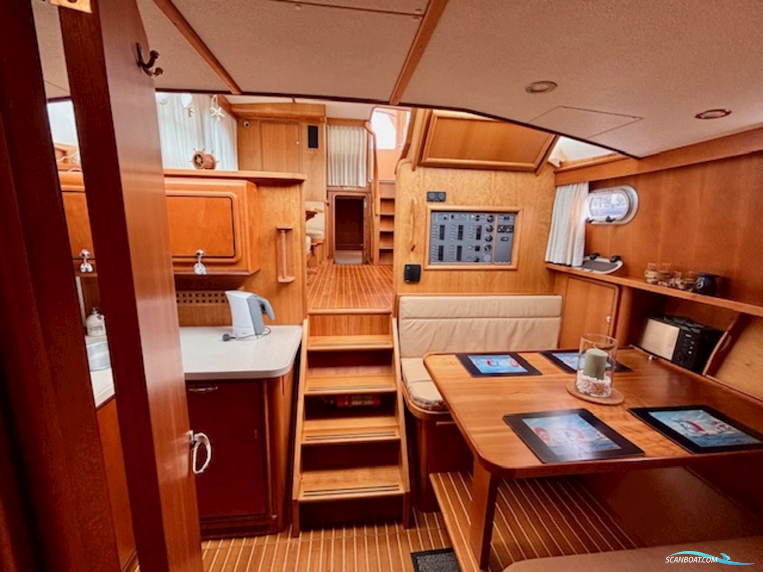 Linssen Grand Sturdy 410 AC Twin
