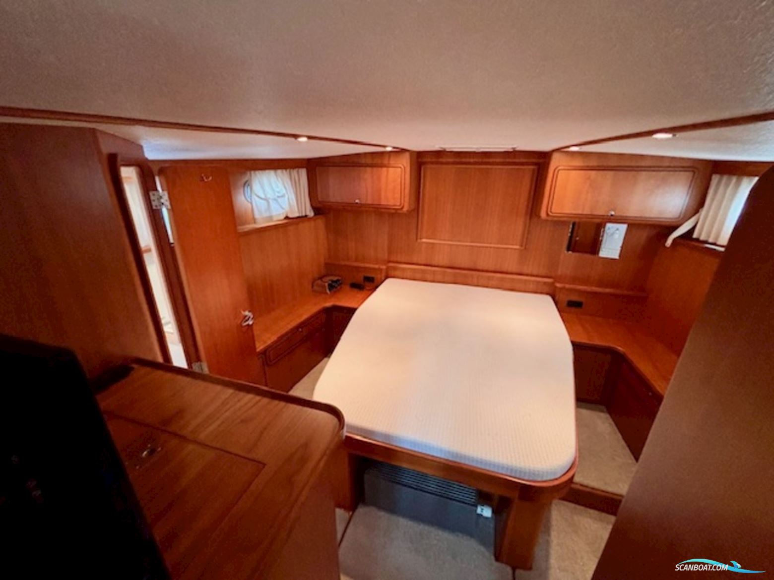 Linssen Grand Sturdy 410 AC Twin