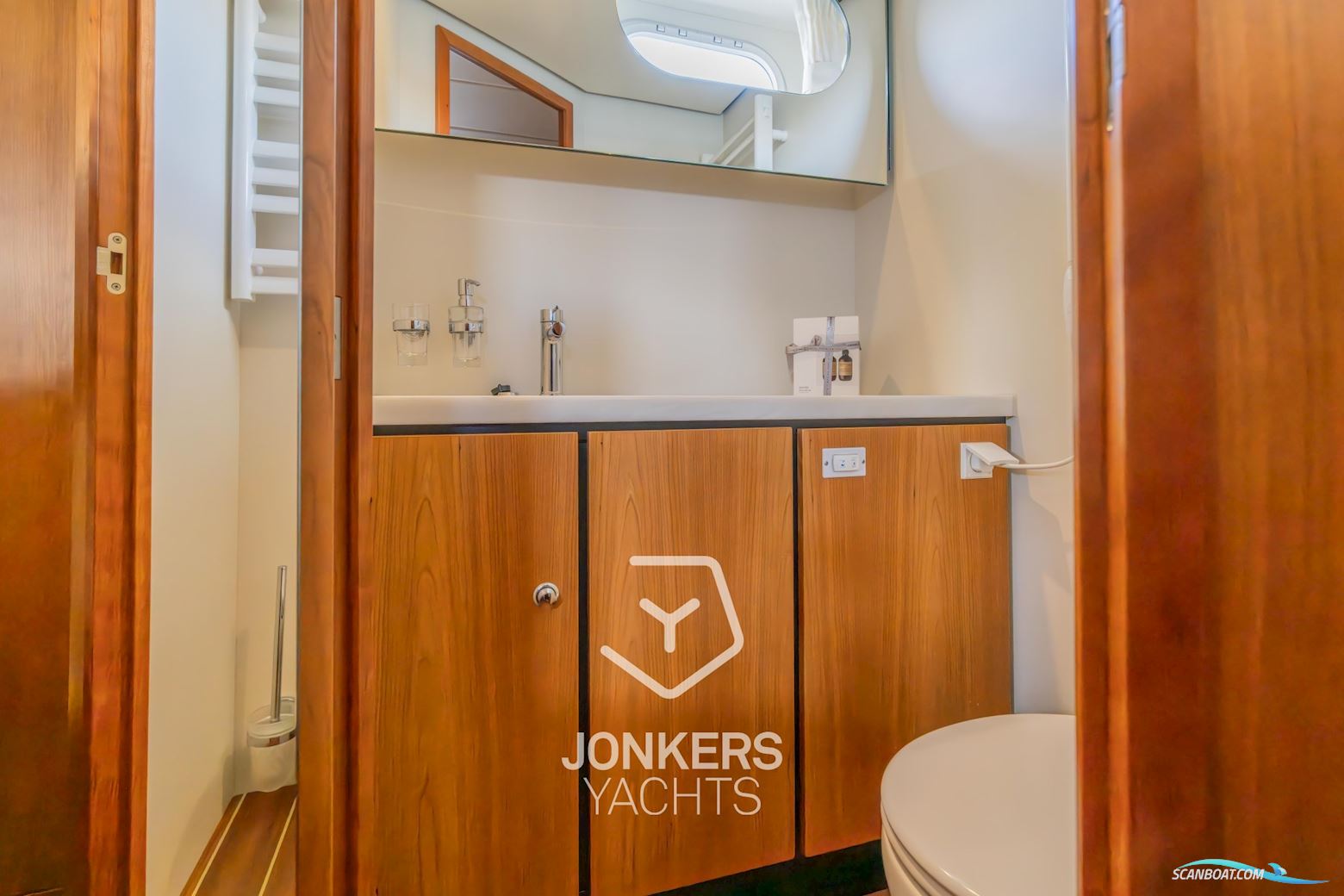 Linssen Grand Sturdy 45.0 AC “Twin”