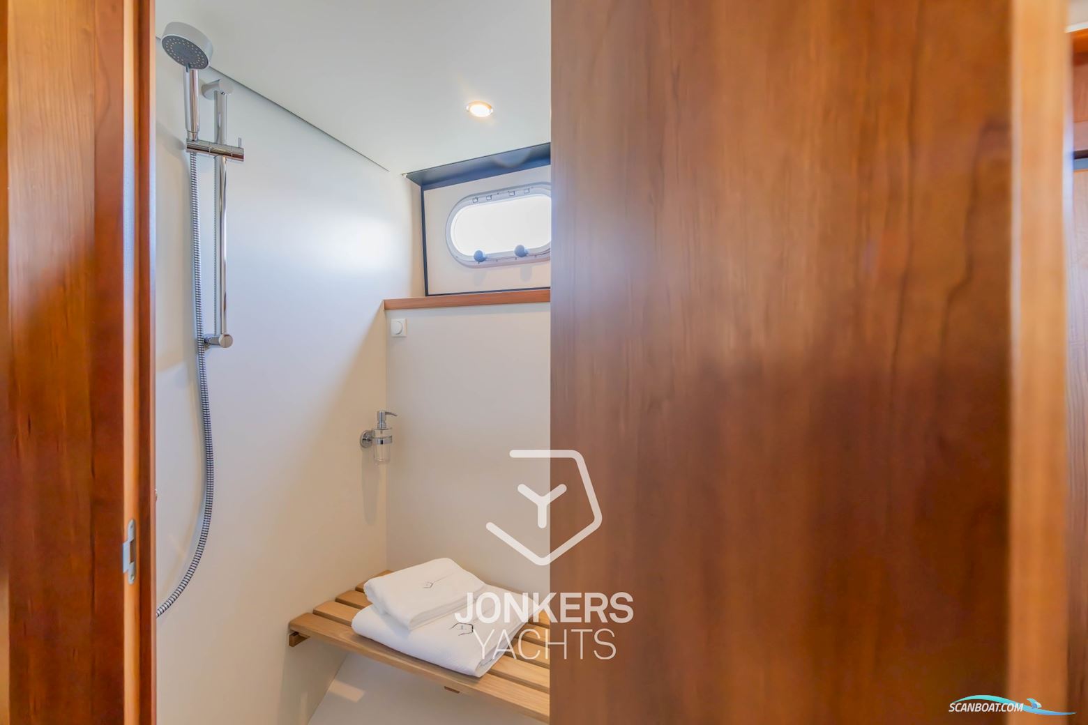 Linssen Grand Sturdy 45.0 AC “Twin”