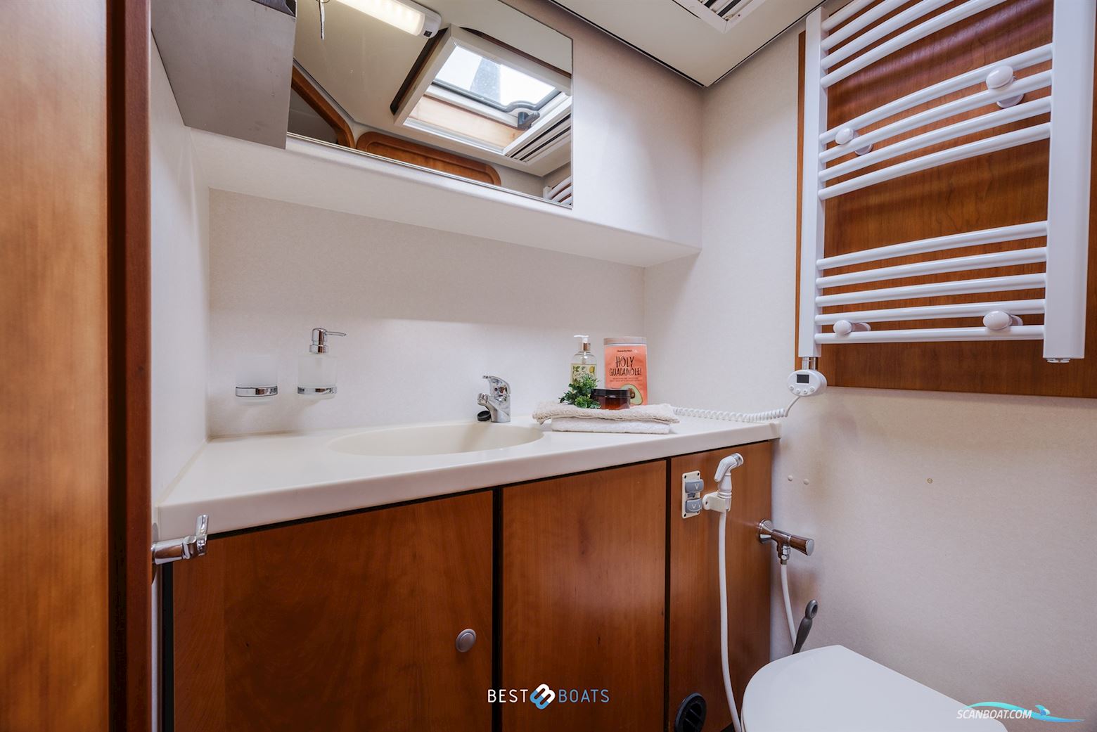 Linssen Grand Sturdy 45.9 AC Twin