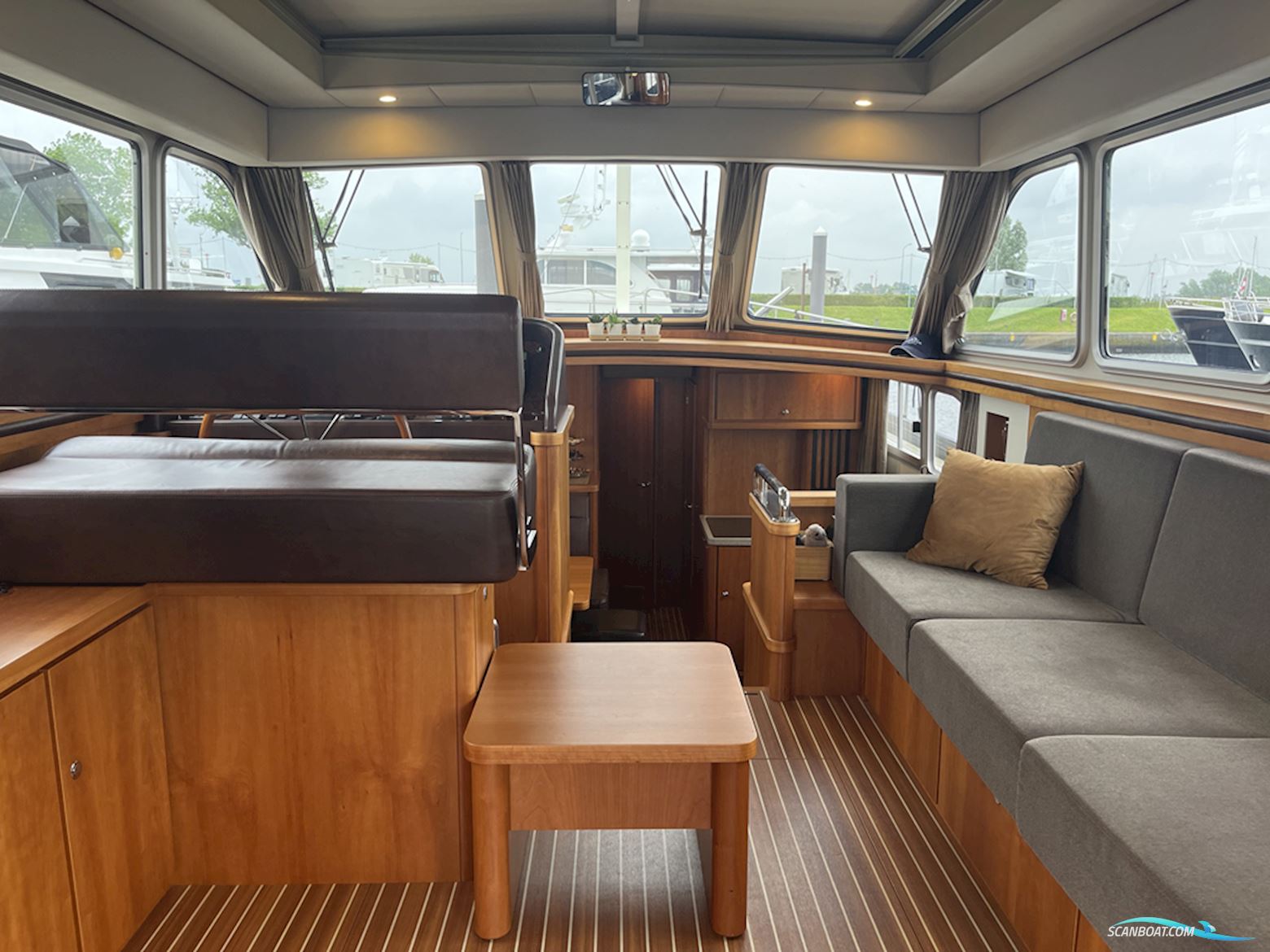Linssen Grand Sturdy 470 Sedan Wheelhouse