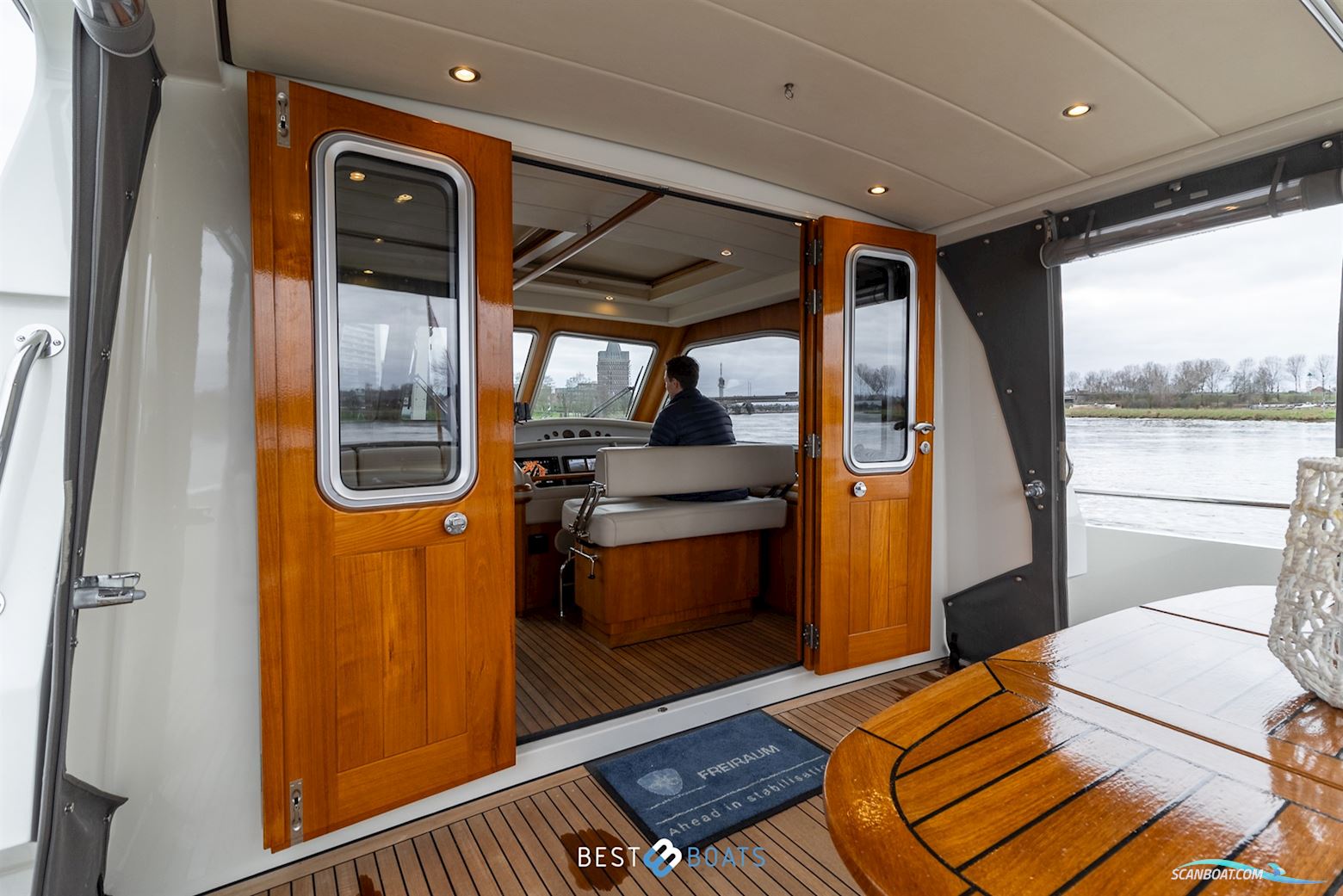 Linssen Grand Sturdy 500 AC Wheelhouse Long Top