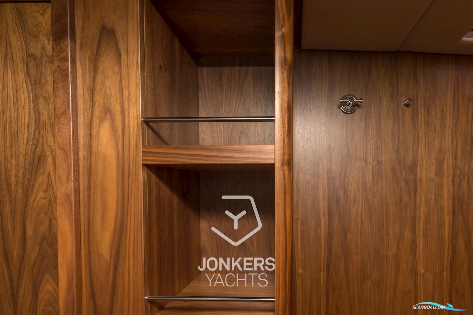 Linssen Grand Sturdy 590 AC Variotop "Stabilizers"