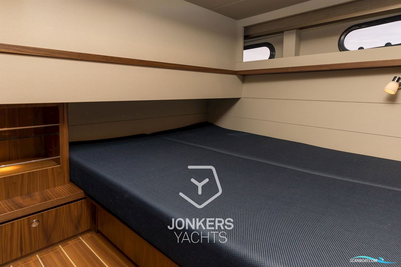 Linssen Grand Sturdy 590 AC Variotop "Stabilizers"