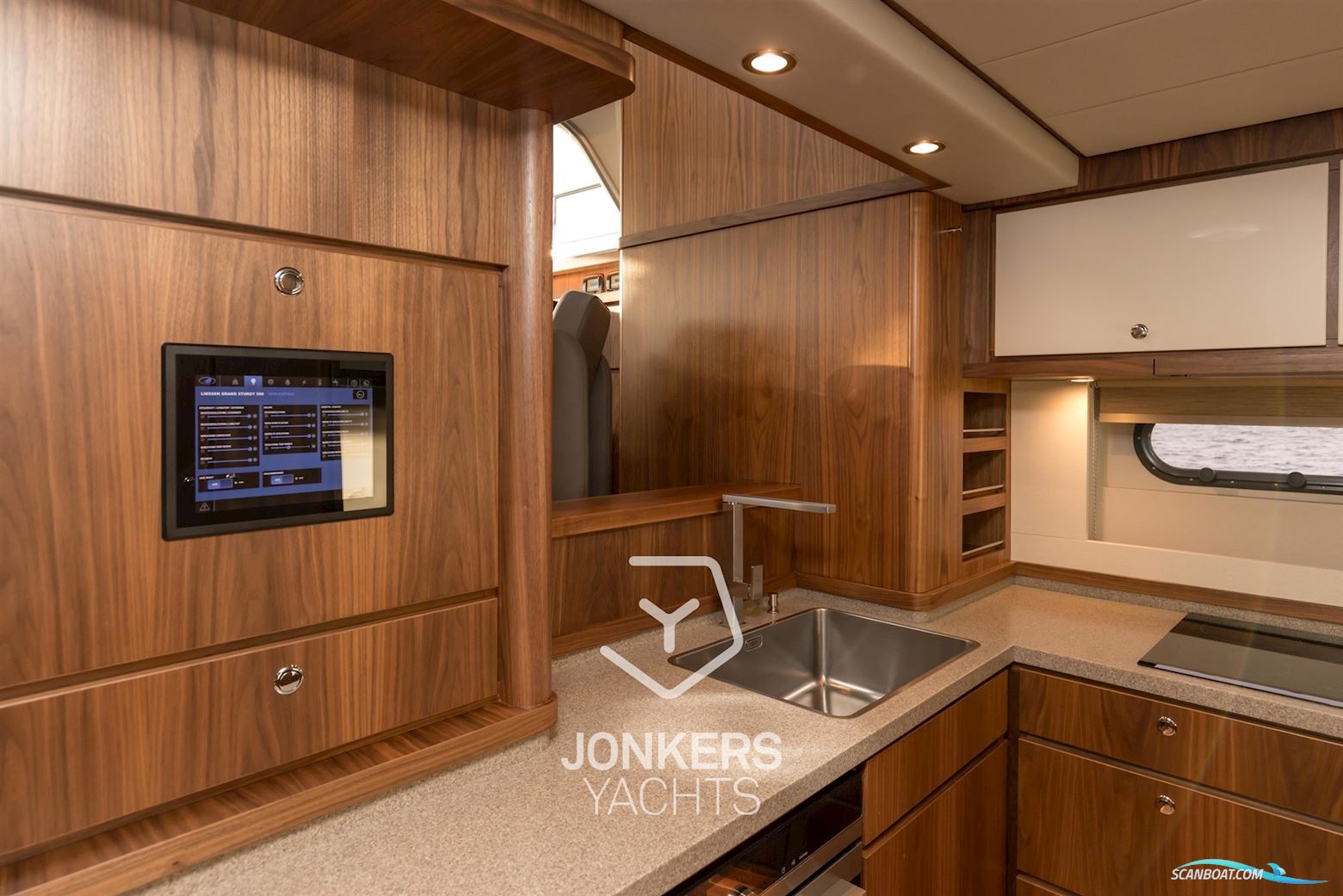 Linssen Grand Sturdy 590 AC Variotop "Stabilizers"