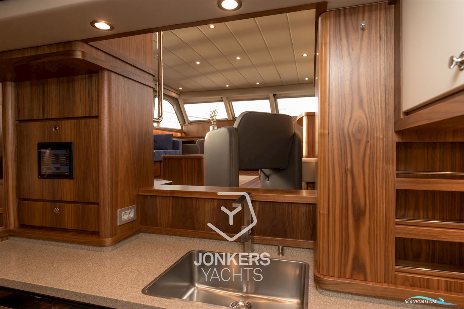 Linssen Grand Sturdy 590 AC Variotop "Stabilizers"