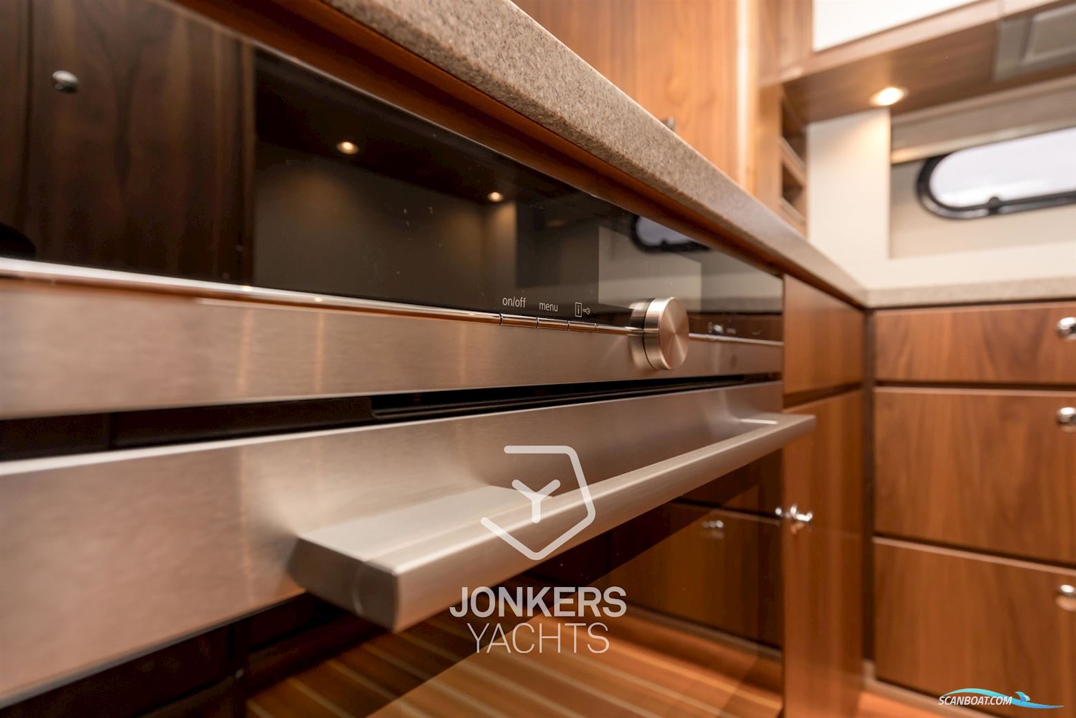 Linssen Grand Sturdy 590 AC Variotop "Stabilizers"