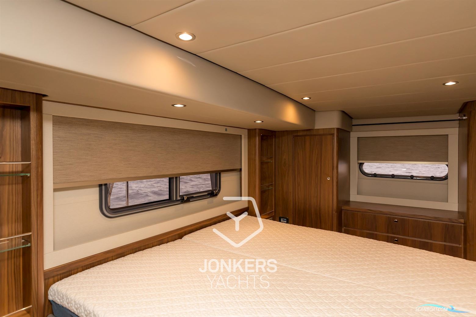 Linssen Grand Sturdy 590 AC Variotop "Stabilizers"