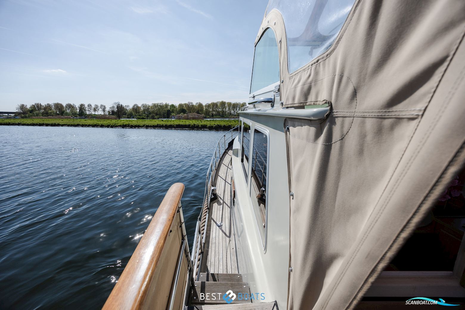Linssen St. Jozef 1050 Salon AK-L