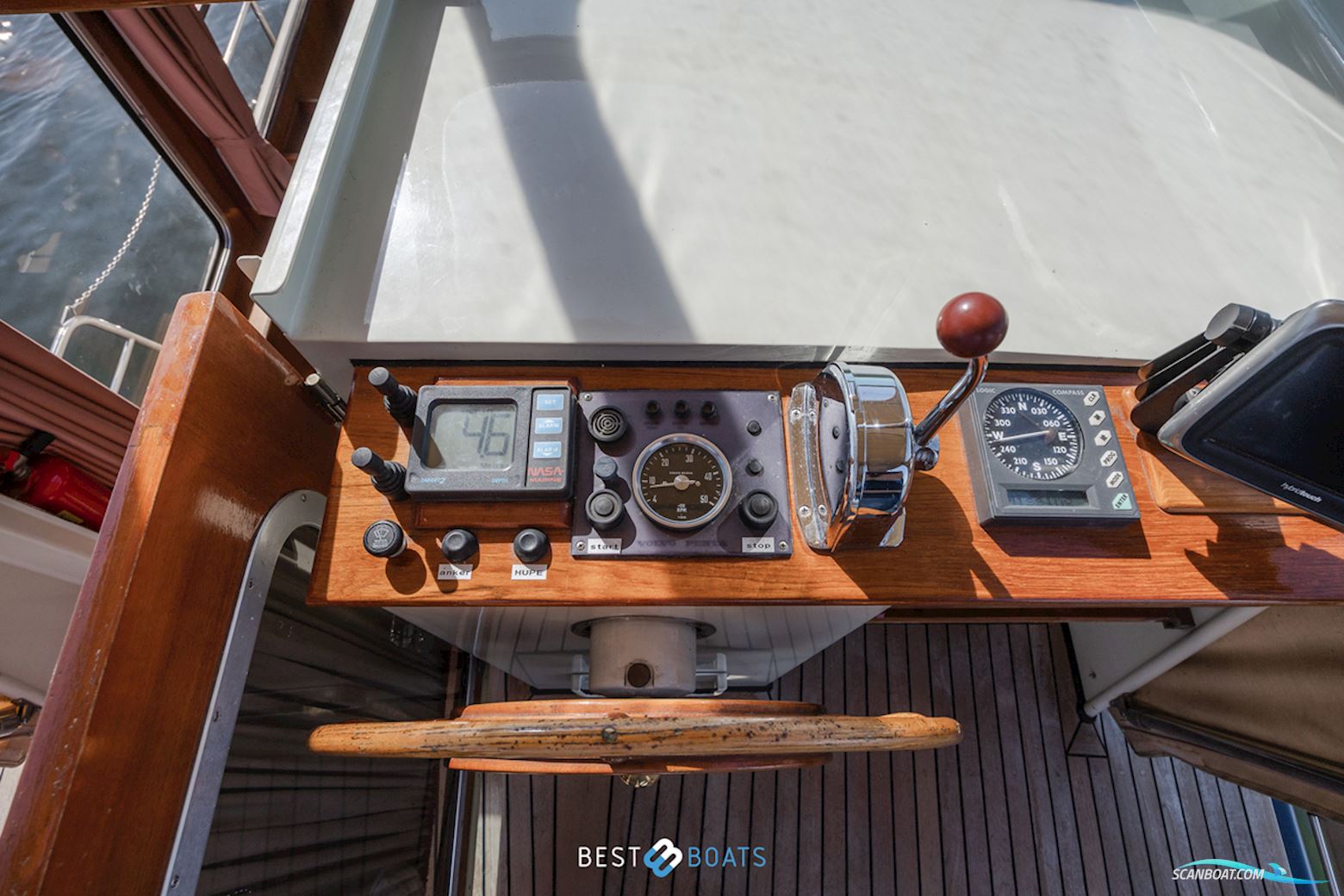 Linssen St. Jozef 1050 Salon AK-L