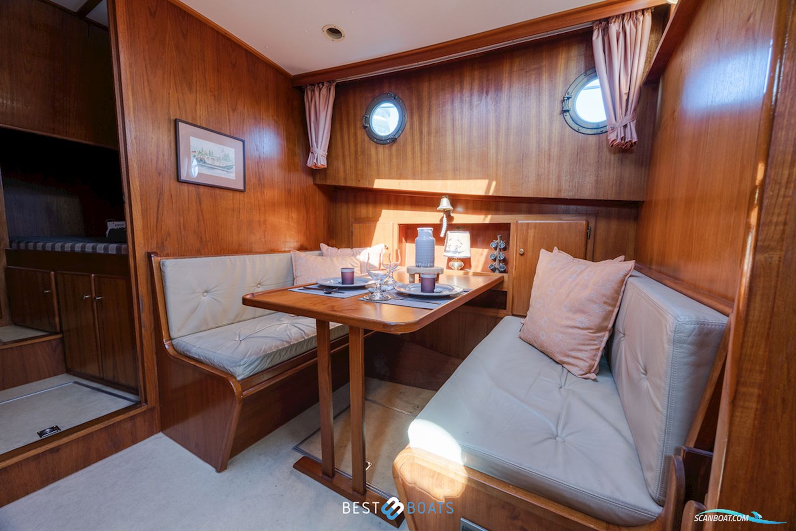Linssen St. Jozef 1050 Salon AK-L