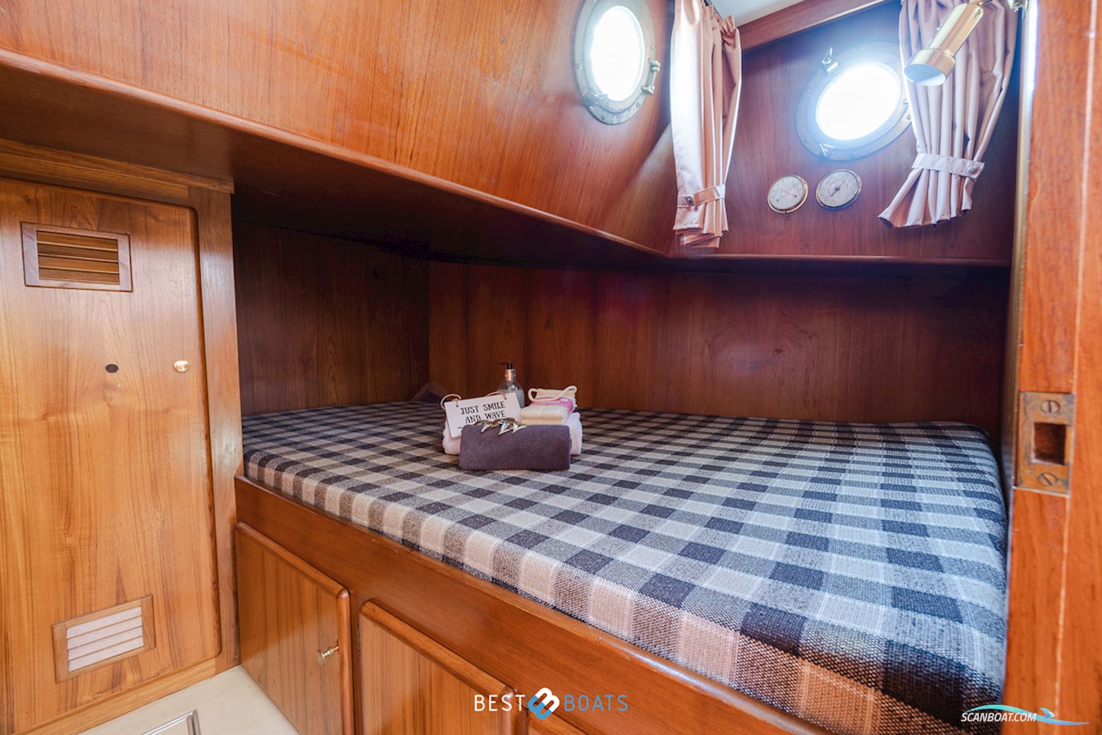 Linssen St. Jozef 1050 Salon AK-L