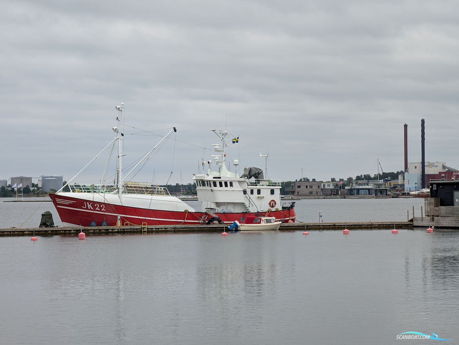 Liveaboard explorer yacht