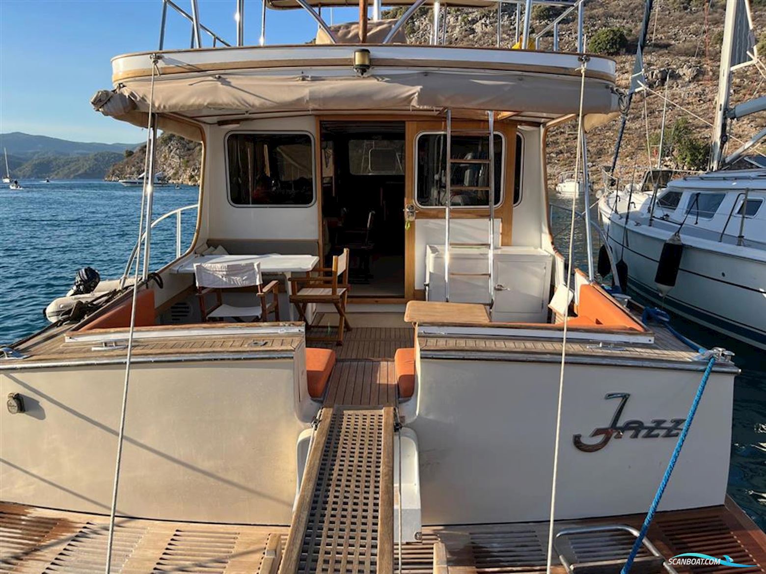 Lobster 46 Flybridge