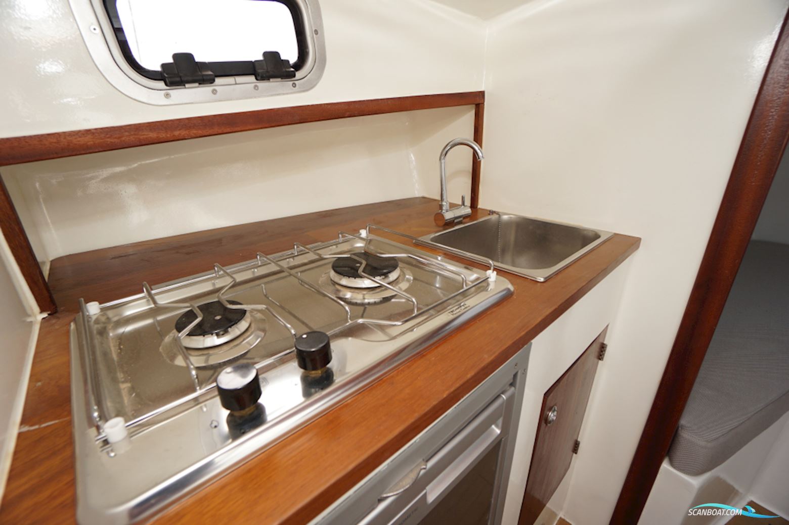 LOBSTER LB26 Classic Runabout