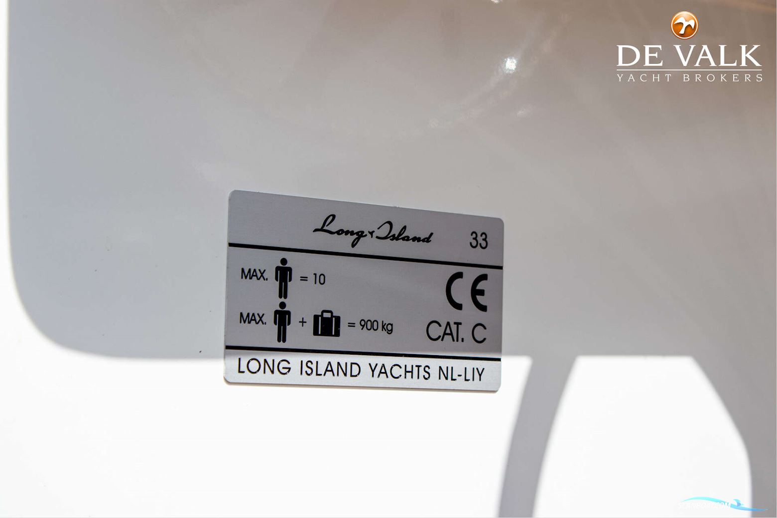 Long Island 33 Runabout