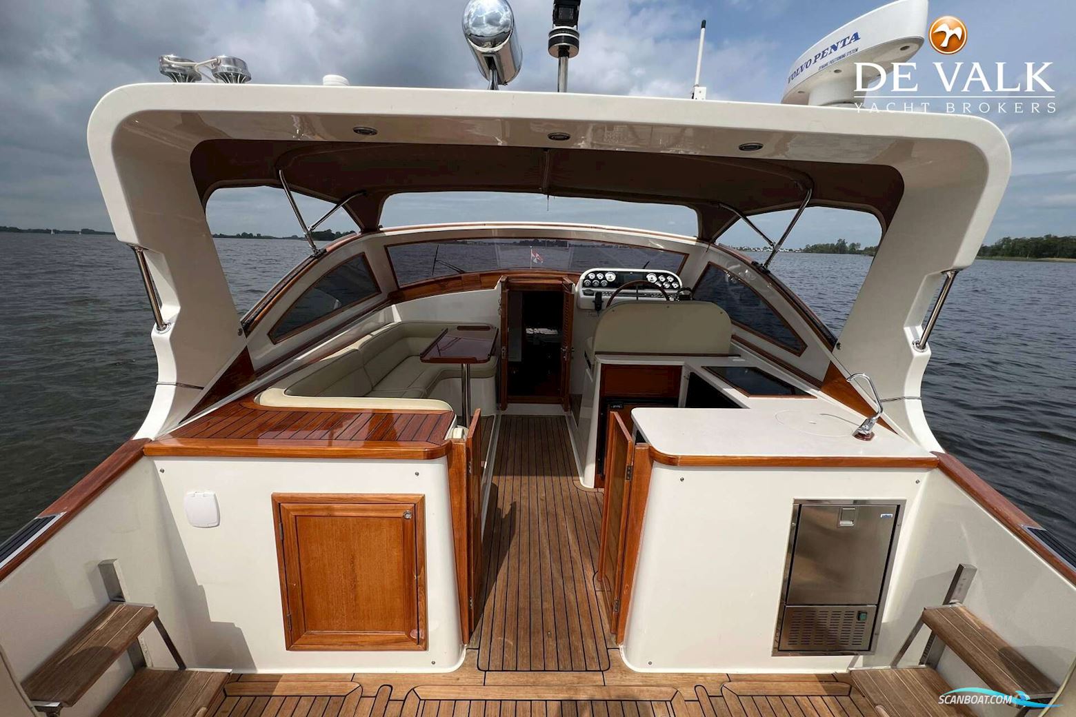 Long Island 40 Runabout
