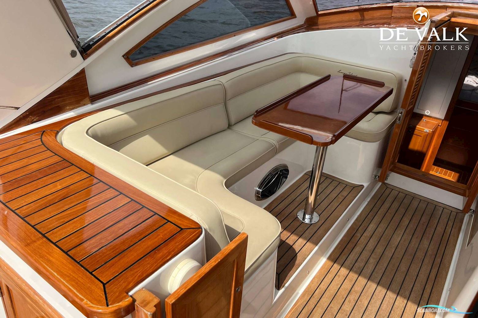 Long Island 40 Runabout