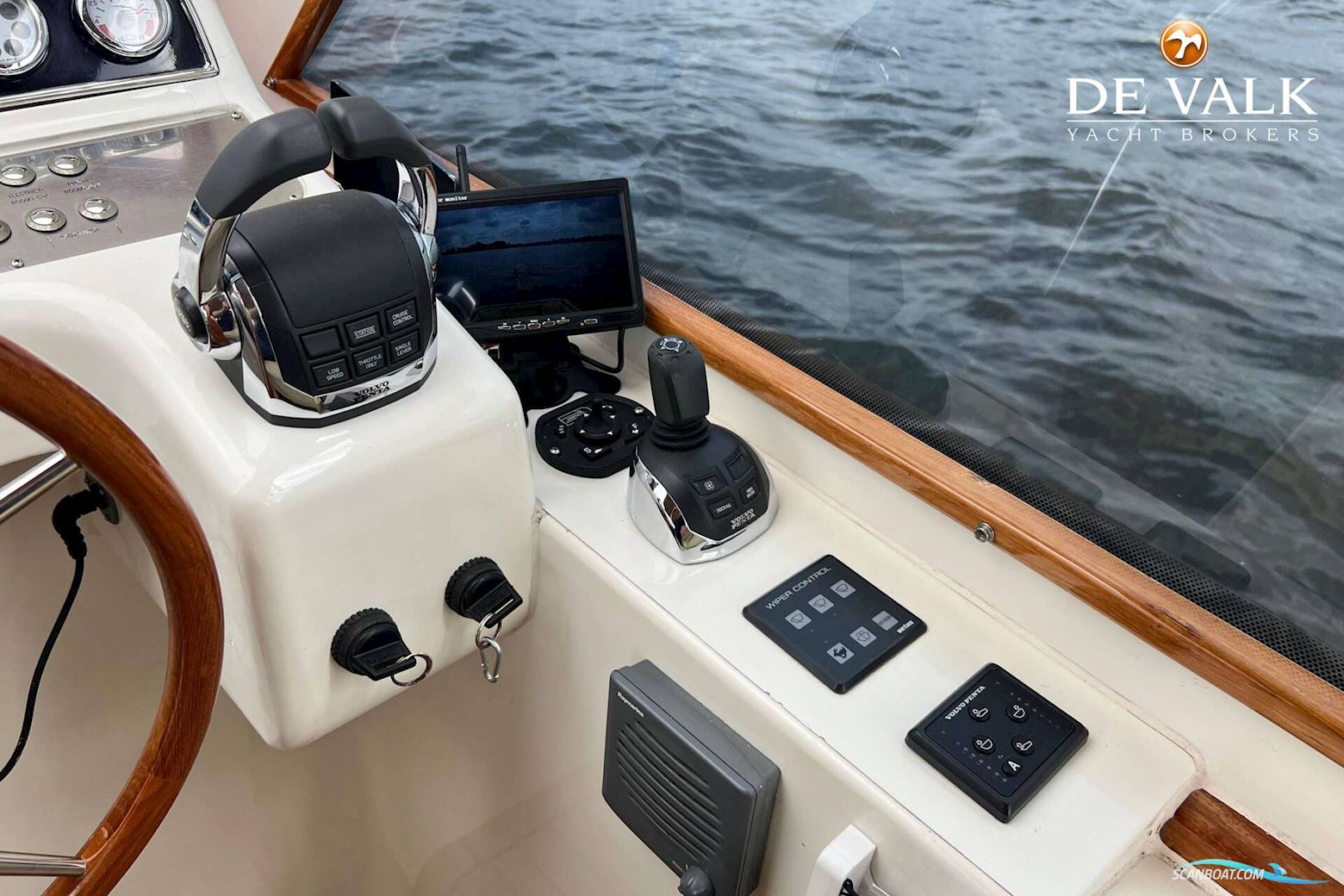 Long Island 40 Runabout