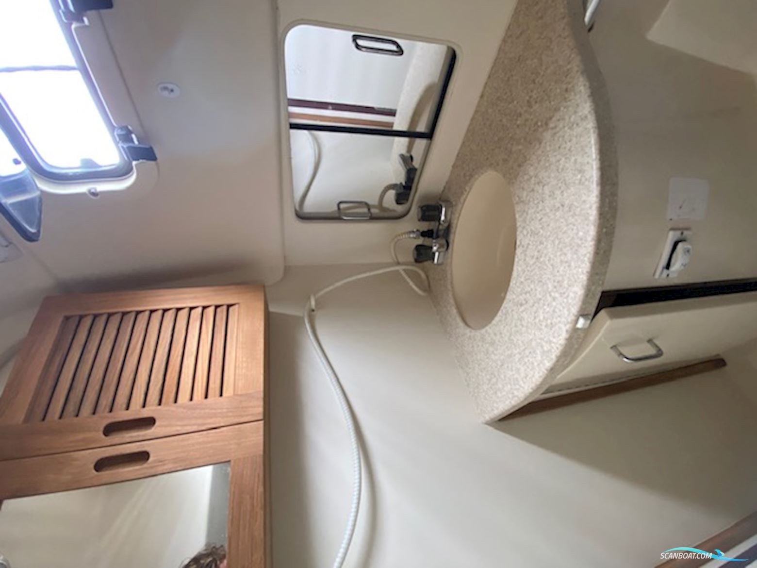 Luhrs  Mainship 30 Pilot