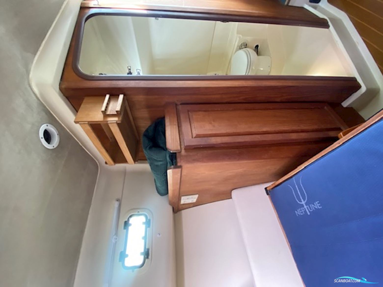 Luhrs  Mainship 30 Pilot