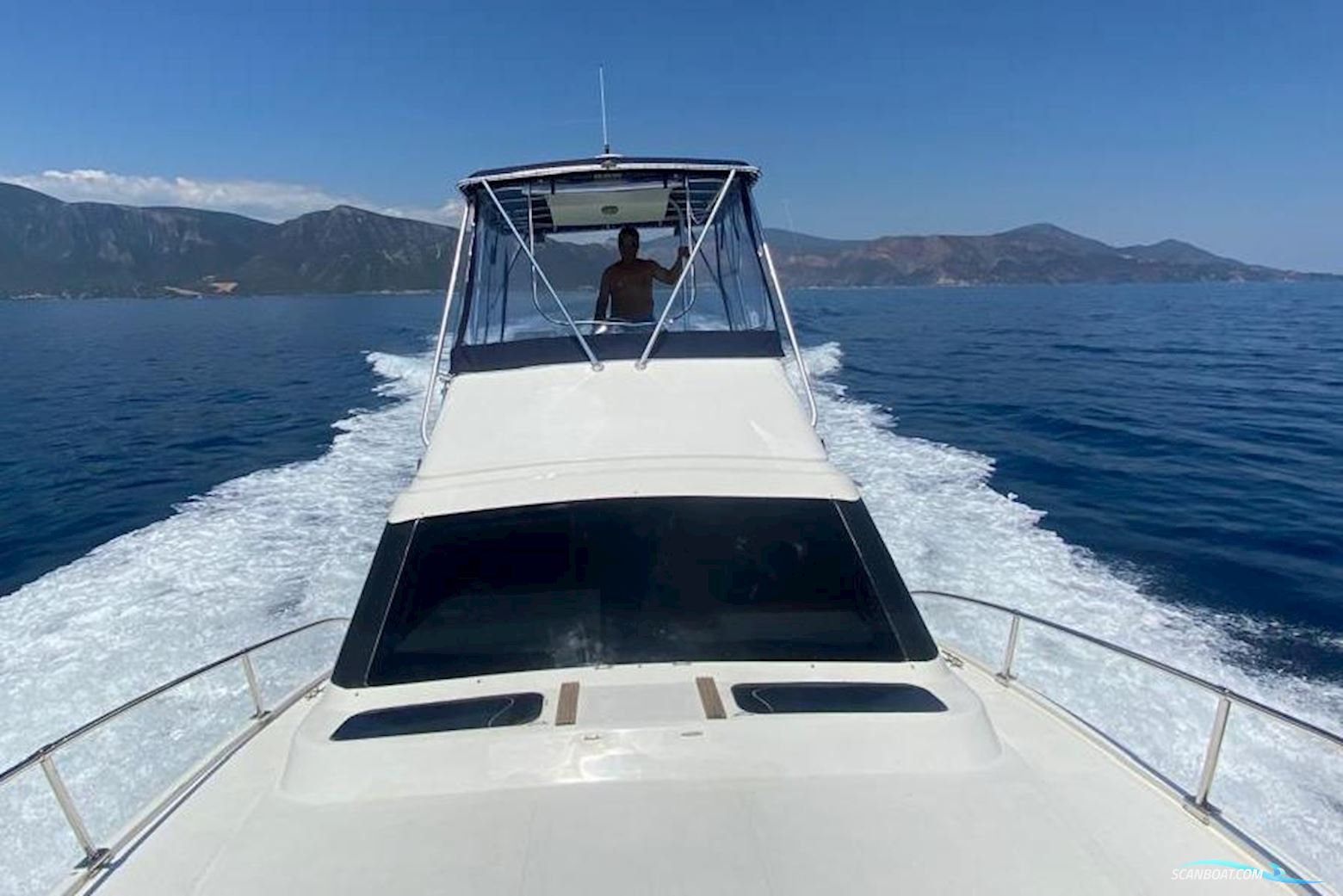 Luhrs 32 FLYBRIDGE SPORTFISH