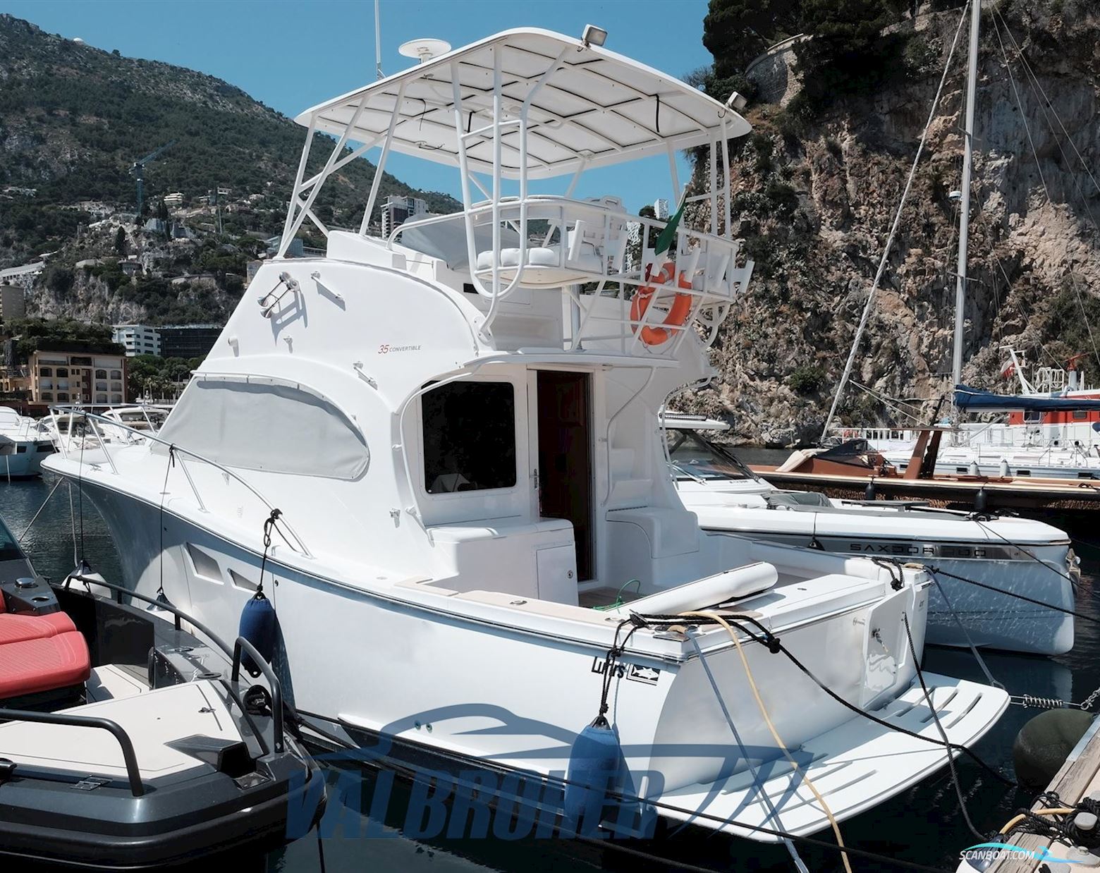 Luhrs 35 Convertible Motorbåd 2007, med Yanmar 6LY3-Stp motor, Ej oplyst