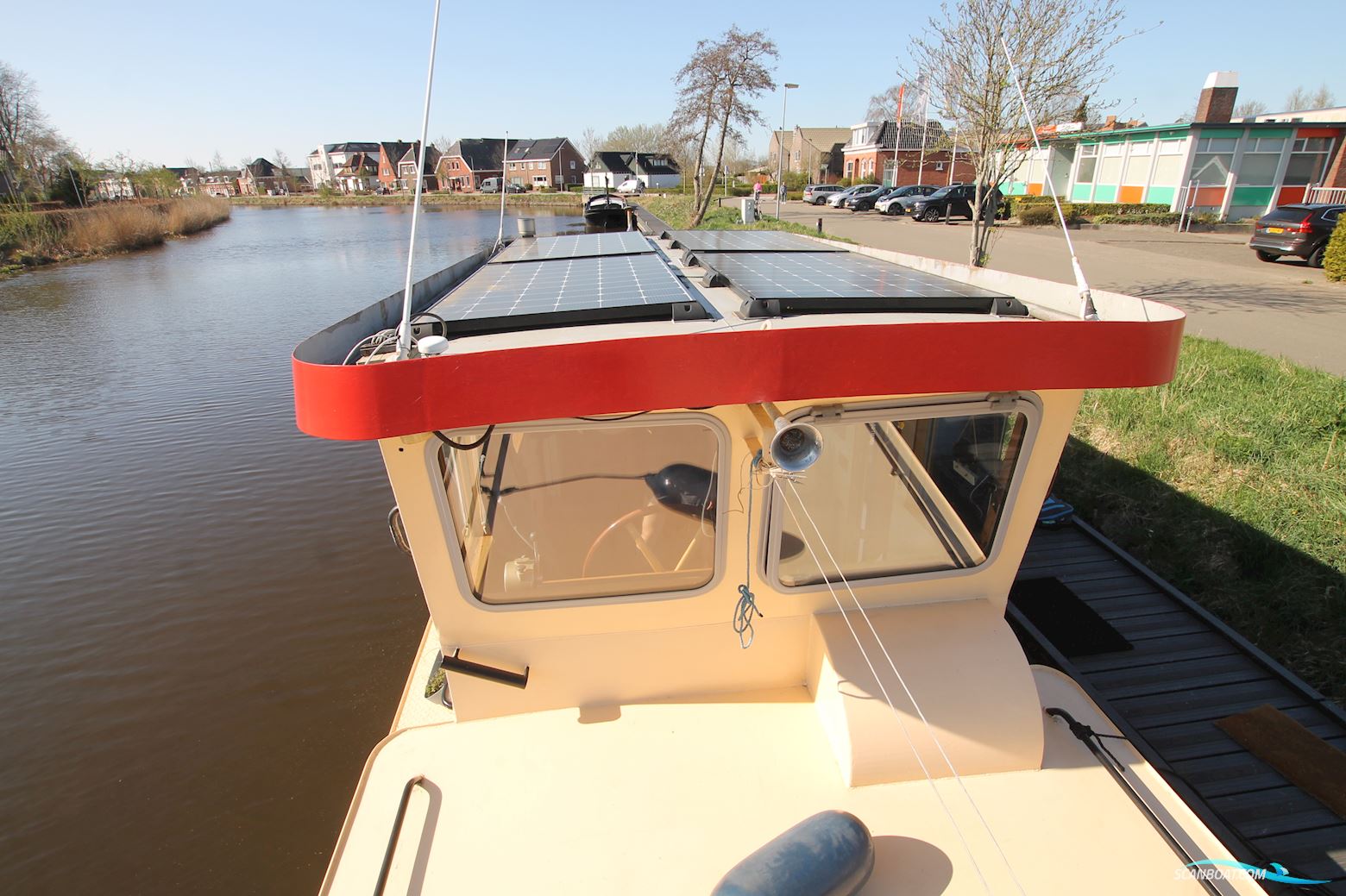 Luxe Motor Live Aboard