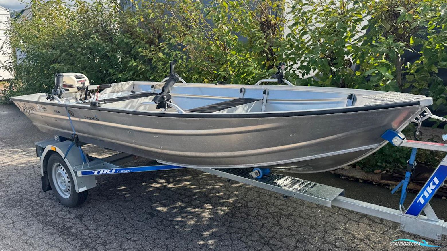 Lyfco K400 Motorbåd 2020, med Johnson  motor, Sverige