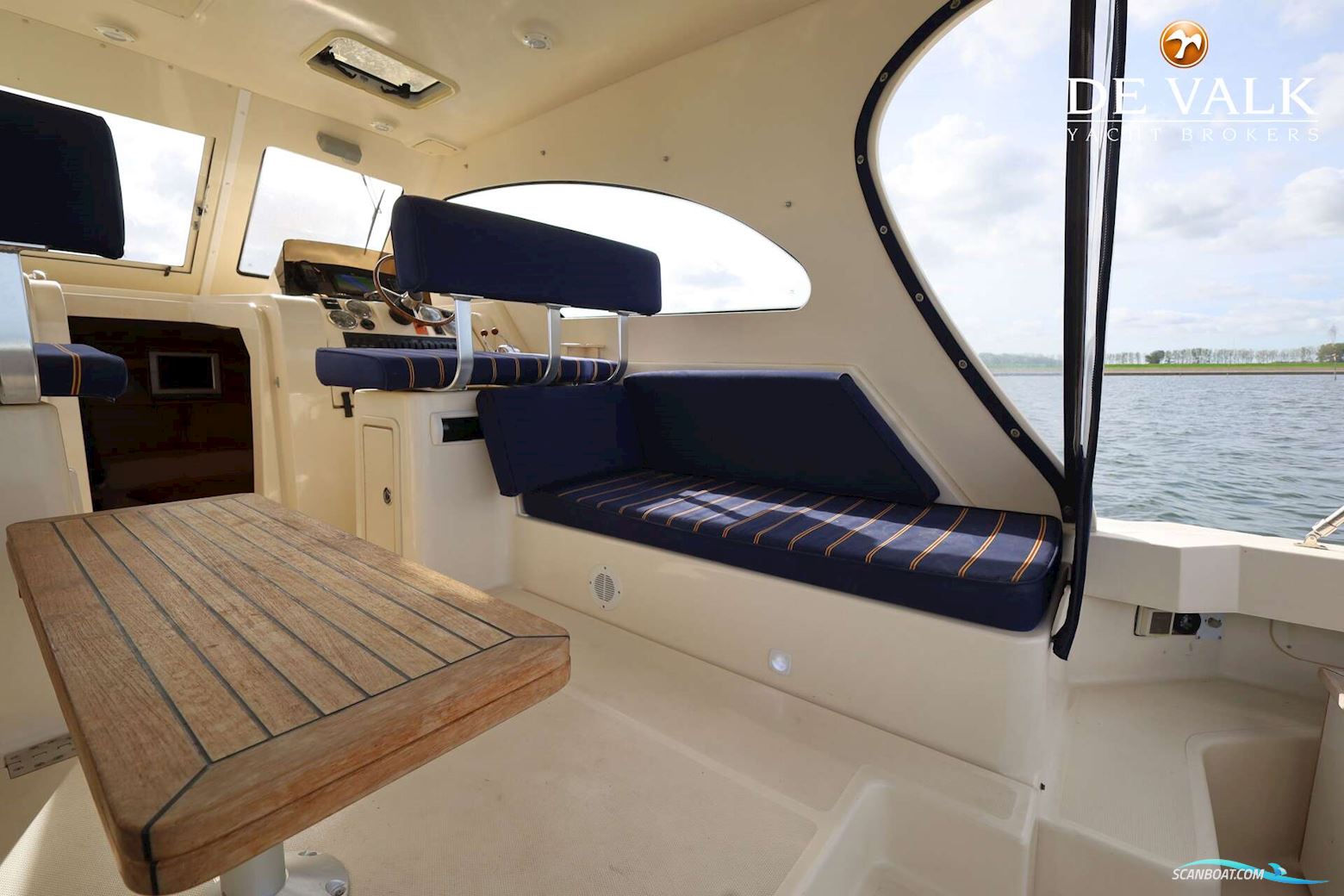 Mainship 34 Rumrunner II