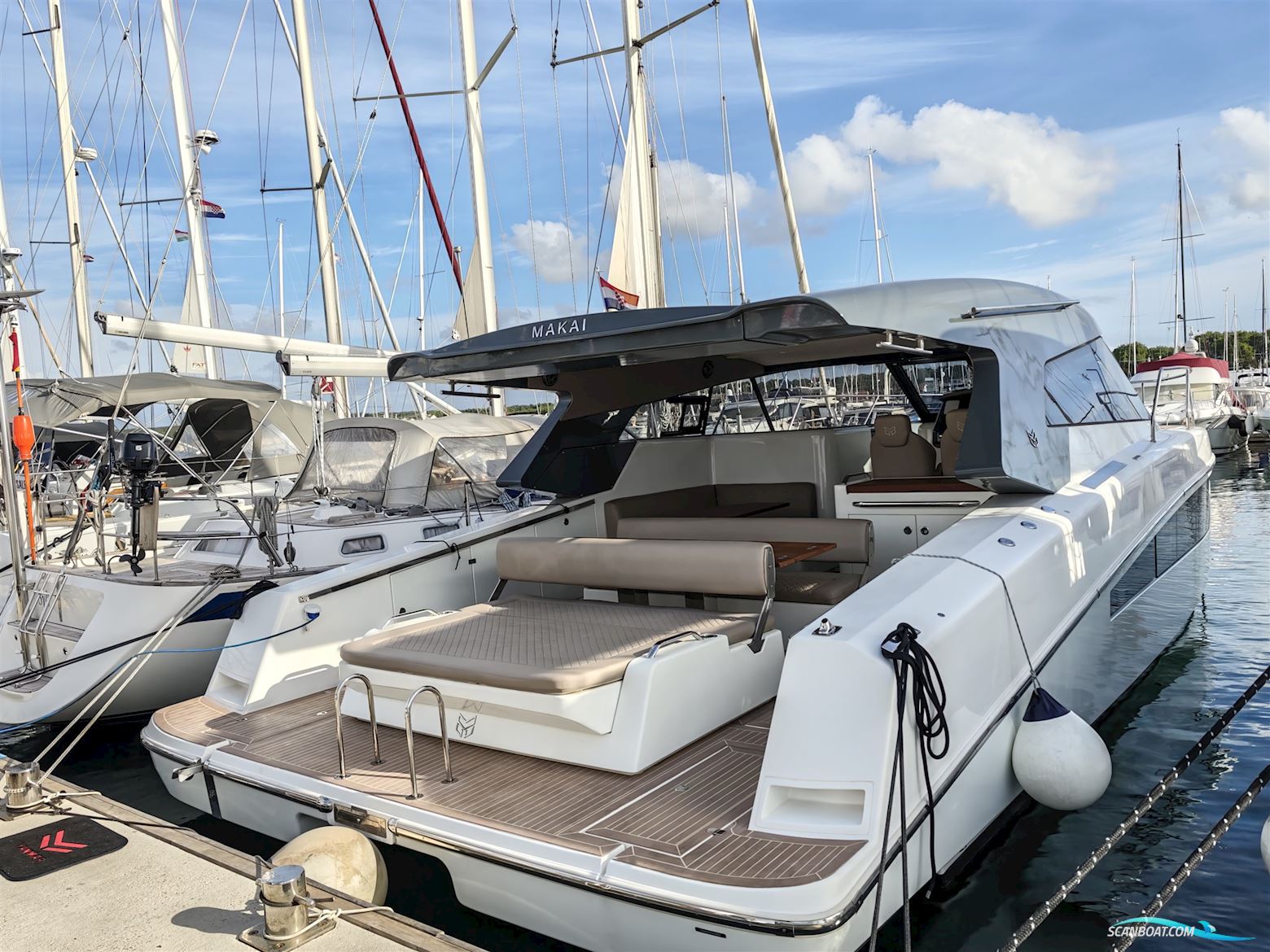 Makai 37 Motorbåd 2024, med Yanmar 8LV370 motor, Kroatien