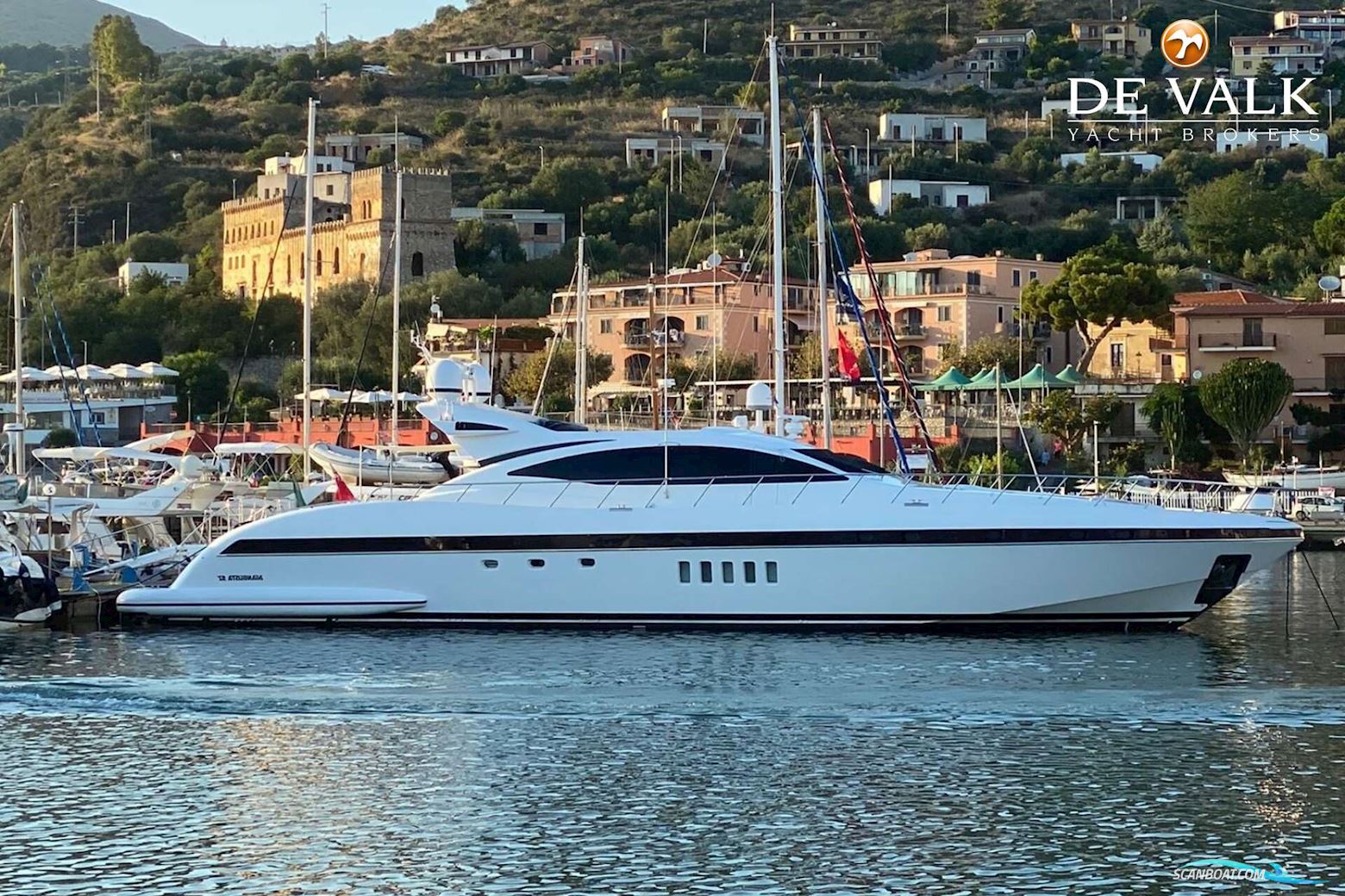 Mangusta 92 Motorbåd 2008, med Mtu motor, Italien