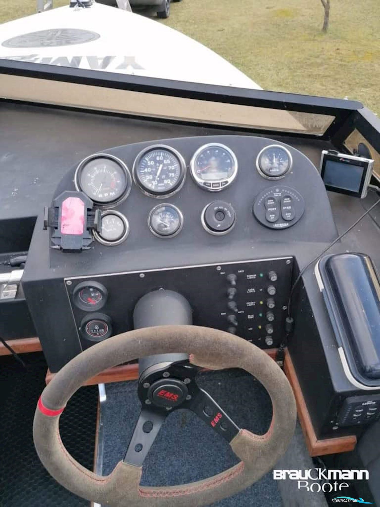 Manta Racing Boats Offshore Boot Manta