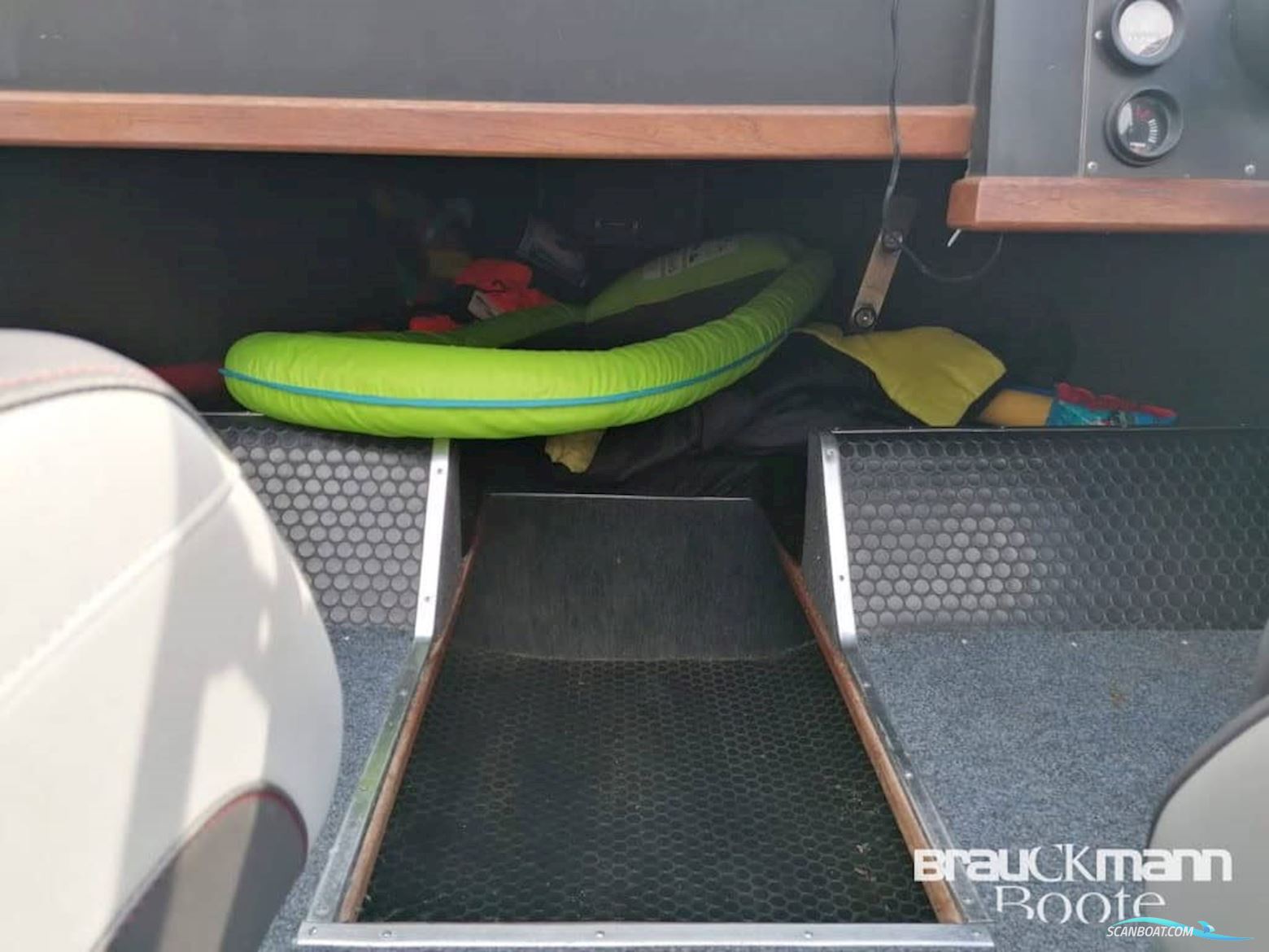 Manta Racing Boats Offshore Boot Manta