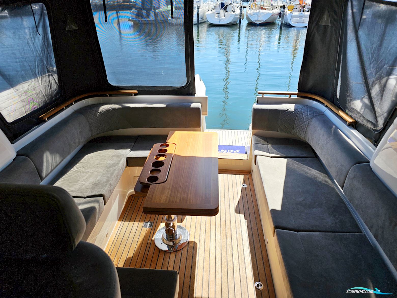 Marex 310 Sun Cruiser 2021 Volvo Penta D4-320 EVC