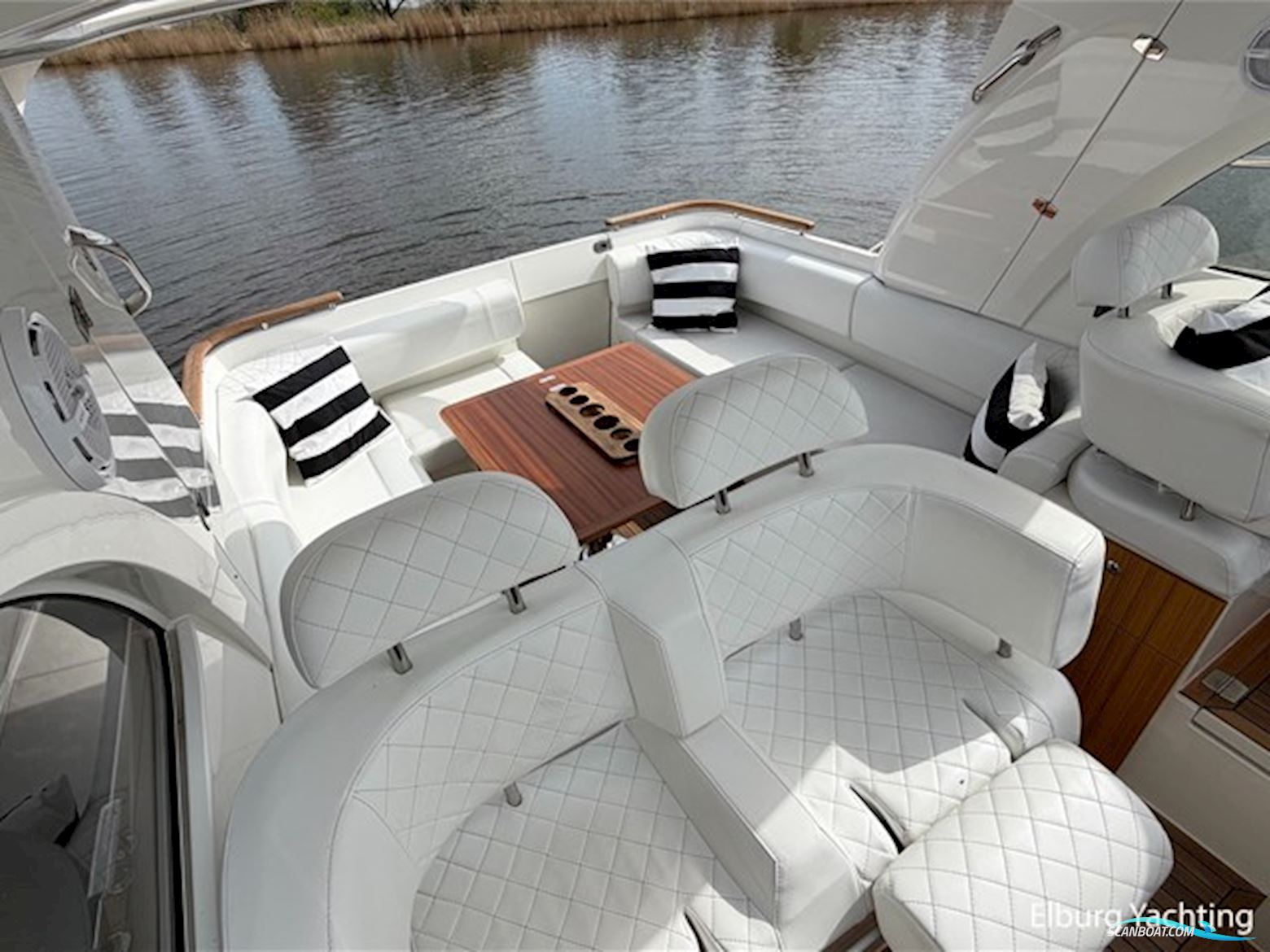 Marex 310 Sun Cruiser