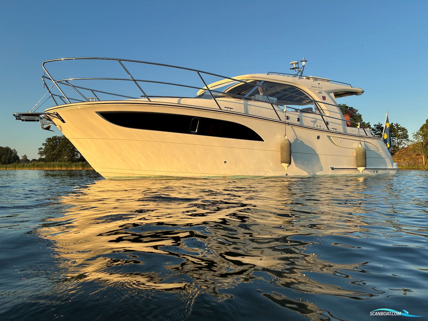 Marex 310 Sun Cruiser