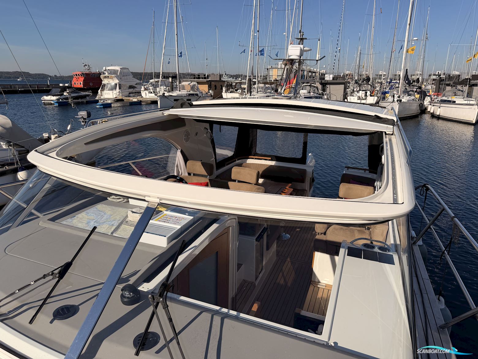Marex 310 Sun Cruiser