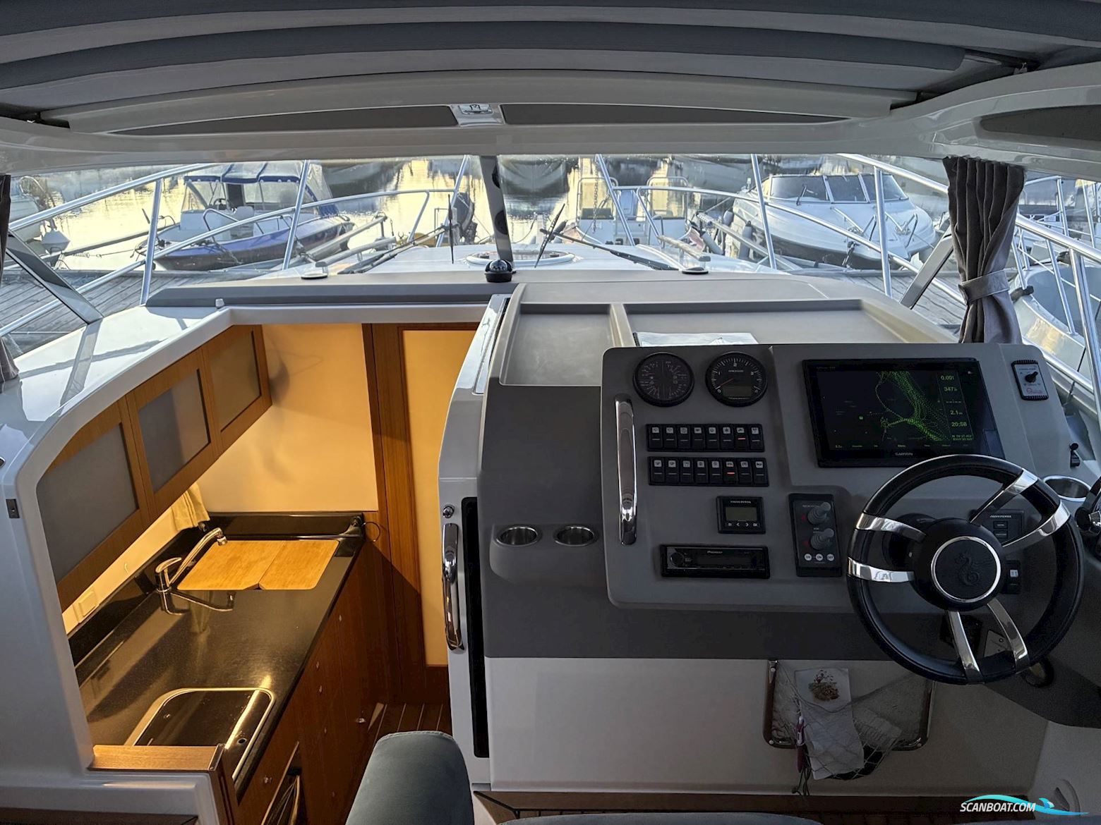 Marex 310 Suncruiser - 300 HK Diesel/Udstyr