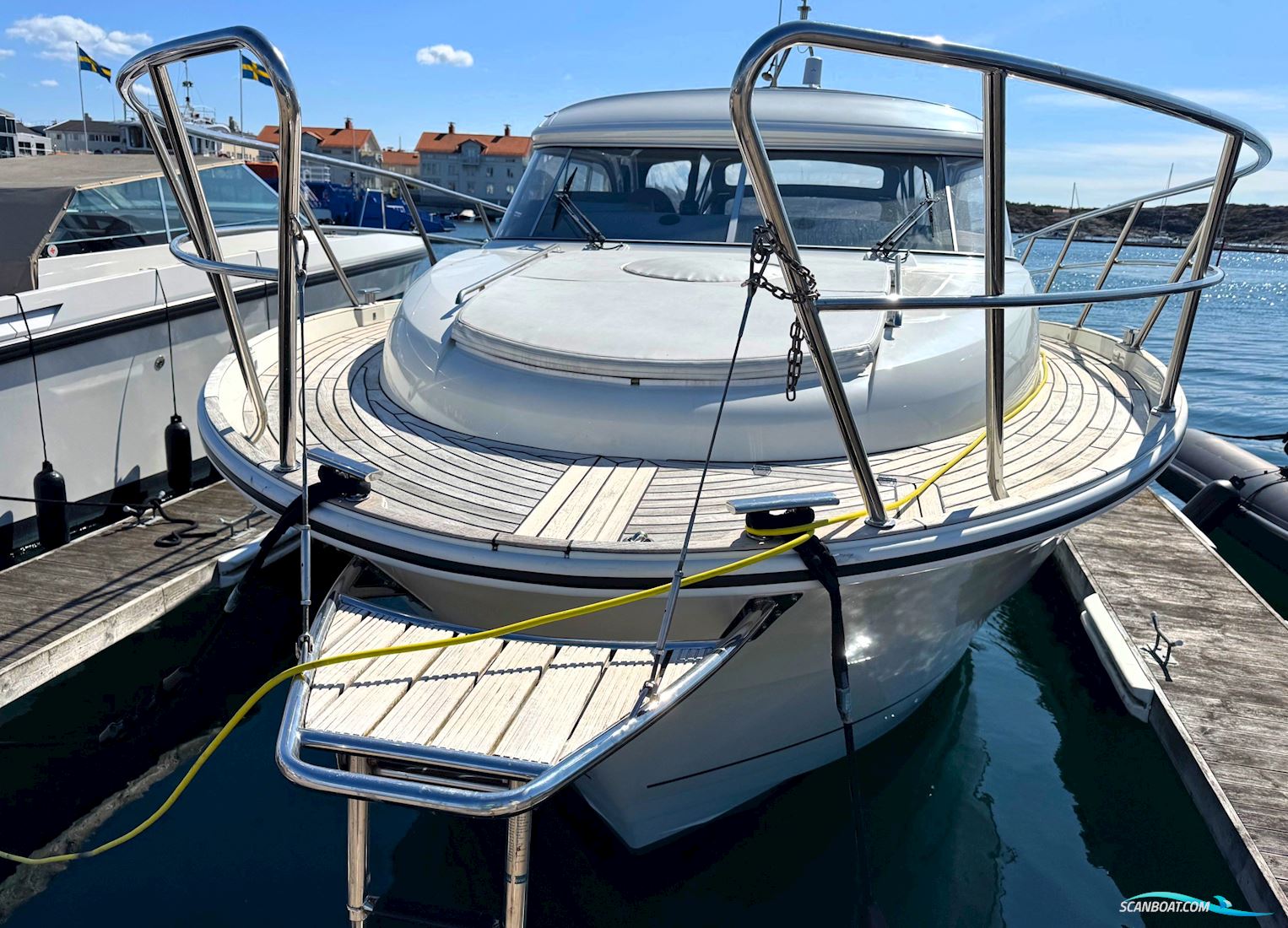 Marex 320 Aft Cabin Cruiser